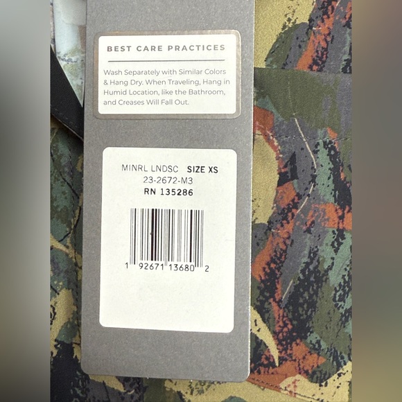 Lysse Camo Shiffer Button Down Shirt with 4 Way Stretch Microfiber XS NWT - Picture 8 of 12